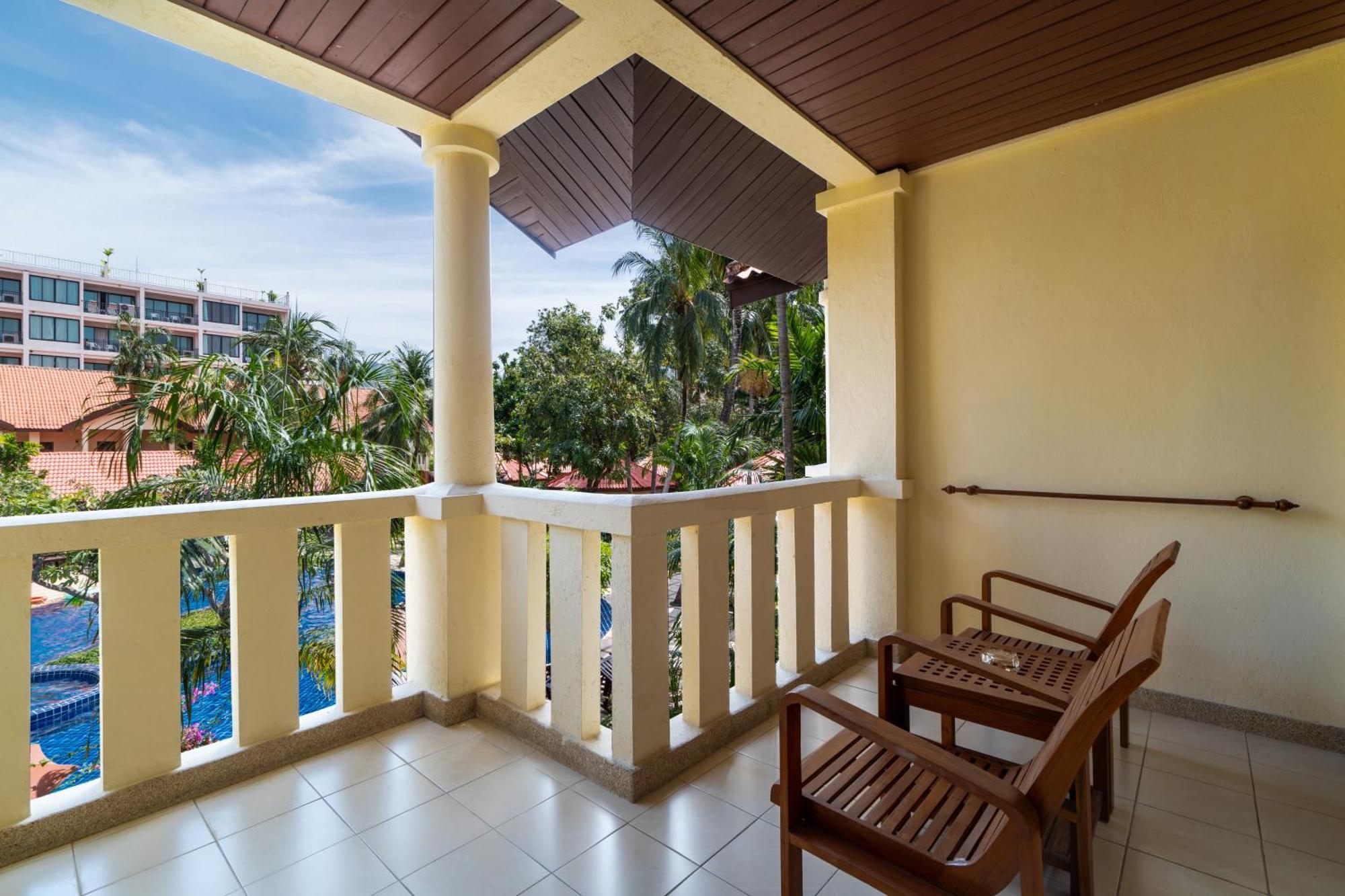 Phuket Leelavadee Hua Ting Resort Patong Exterior foto
